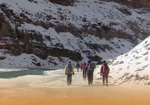 chadar-frozen-river-trek chadar-frozen-river-trek
